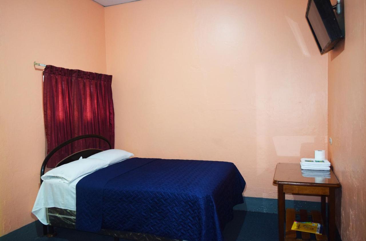 Hotel Asuncion Guatemala City Екстер'єр фото