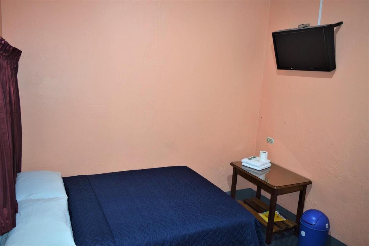 Hotel Asuncion Guatemala City Екстер'єр фото
